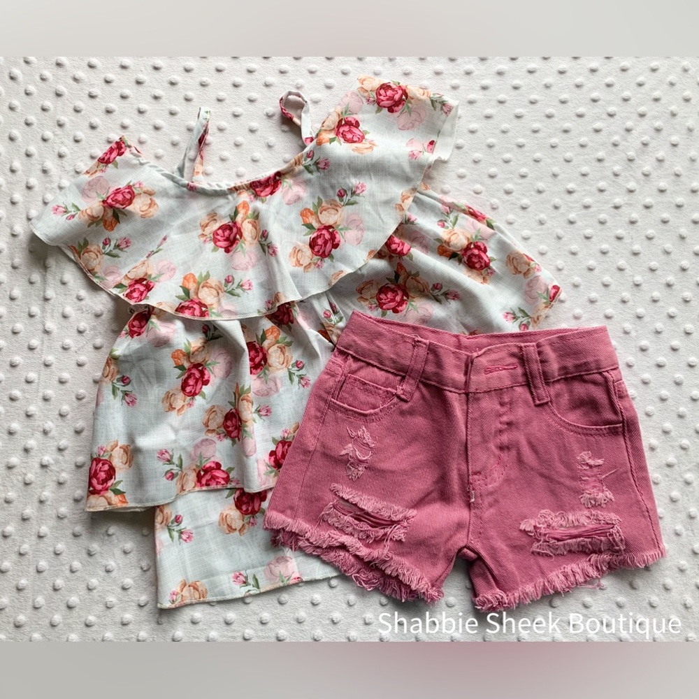 Girls 2 pc. Outfit Floral Top With Pink Shorts